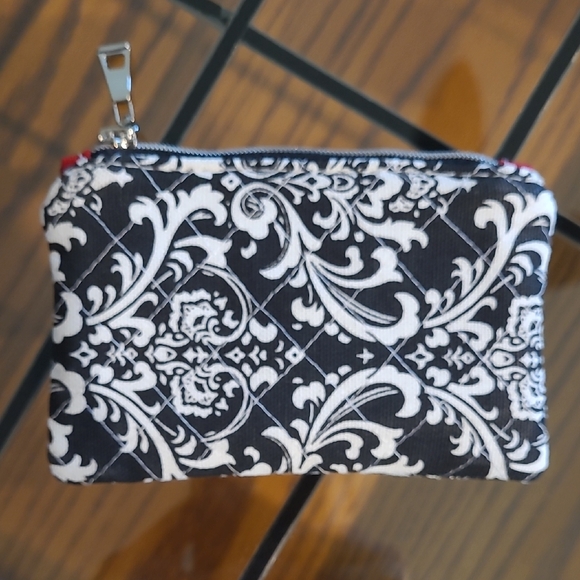 Handmade Black and White Floral Cosmetic Bag Set - Picture 3 of 6
